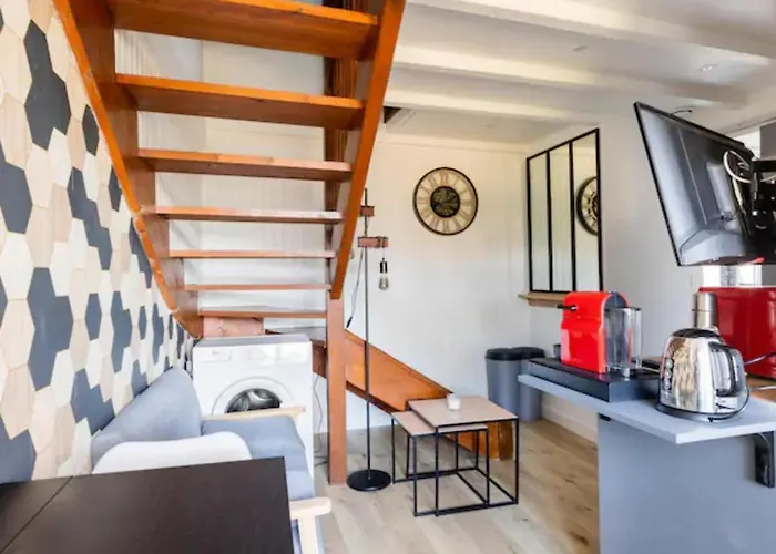 Apartamento T2- Le Bon Accueil / Wifi / Parking Angulema